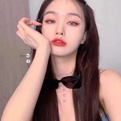 女玩家喜迎春